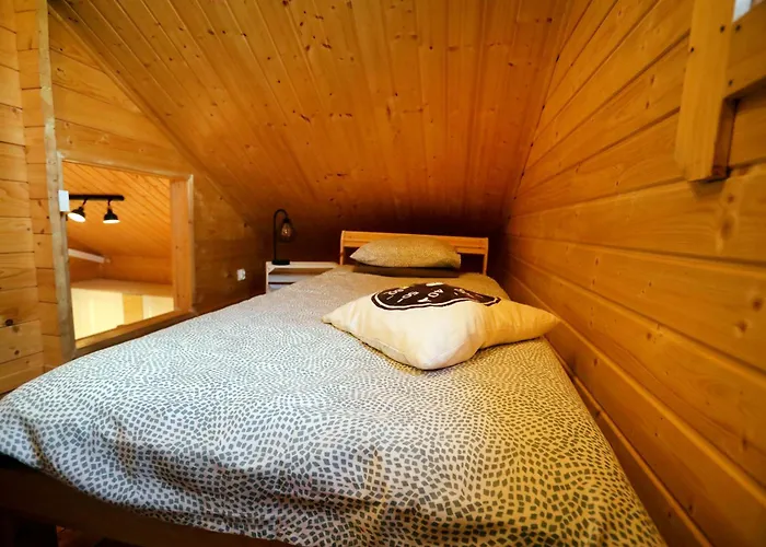 Caloroczny Tel 512-589-997 * 波伊兹