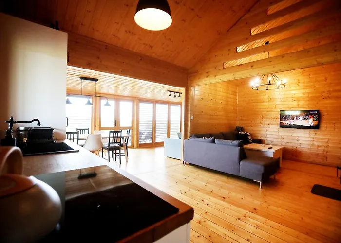 Caloroczny Tel 512-589-997 Holiday home *